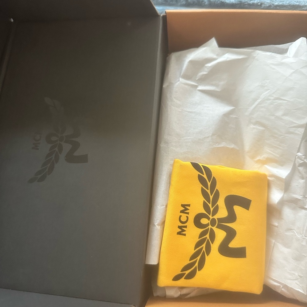 MCM Logo Slides - Picture 6 of 8